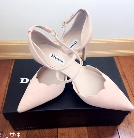 dune london是名牌嗎？比奢侈品大牌還棒