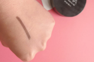 Luna露娜氣墊遮瑕怎么樣？遮瑕效果不錯(cuò)