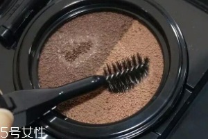 蘭芝氣墊染眉膏好用嗎？好壞摻半