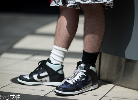 運動鞋能撐大嗎？可以用撐鞋器