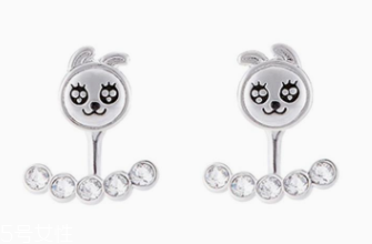 什么材質的耳釘不過敏？純銀耳釘解決耳朵腫痛