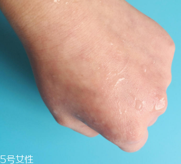 rosette去角質(zhì)凝膠怎么樣？真正的去角質(zhì)產(chǎn)品