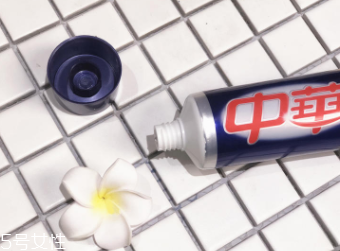 美白牙膏有用嗎？中華魔麗迅白牙膏評(píng)測