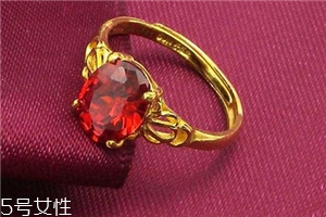 石榴石戒指一般多少錢？不同等級(jí)價(jià)格不同