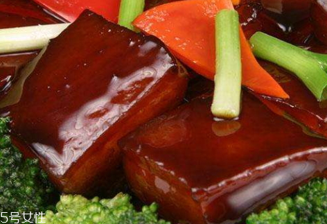 紅燒肉高壓鍋壓多久 視肉的嫩老程度 紅燒肉高壓鍋壓多久 視肉的嫩老程度