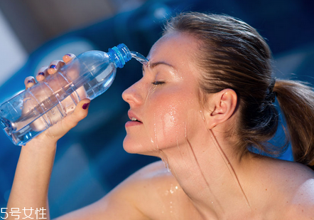 日立n4000如何辨別真假 導(dǎo)入護(hù)膚品營(yíng)養(yǎng)效果好 日立n4000如何辨別真假 導(dǎo)入護(hù)膚品營(yíng)養(yǎng)效果好