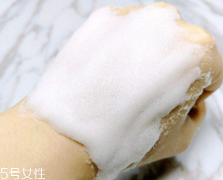 蘇秘泡泡面膜多久一次？每周一兩次