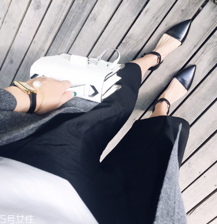 pierre hardy鞋多少錢？充滿藝術(shù)感的設(shè)計品牌