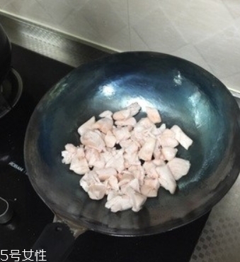 章丘鐵鍋怎么開鍋？臻三環(huán)鐵鍋開鍋教程