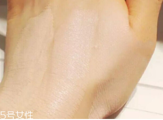 圣羅蘭超模粉底液適合什么皮膚？干皮福音