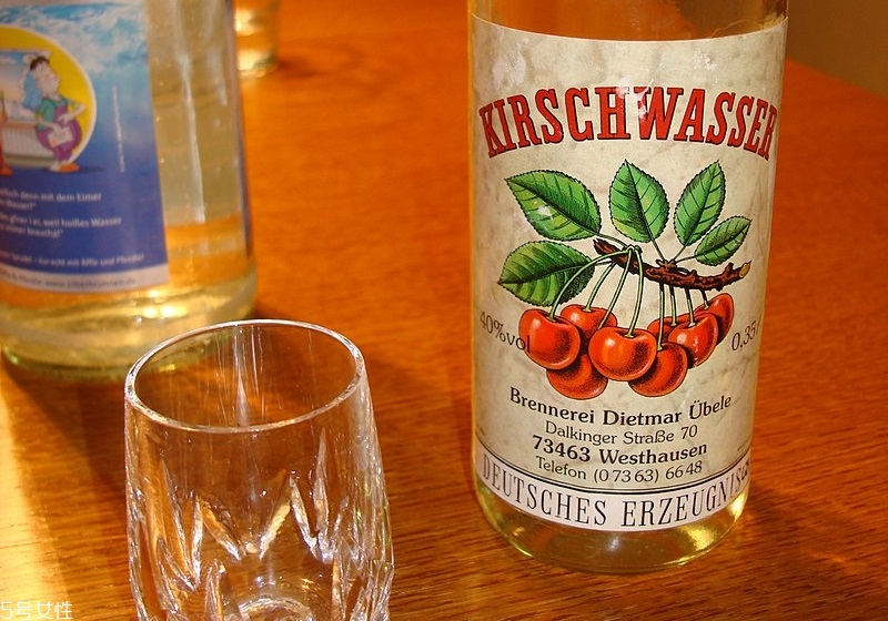 黑森林蛋糕是哪個(gè)國家最先發(fā)明的 源自黑森林 黑森林蛋糕是哪個(gè)國家最先發(fā)明的 源自黑森林