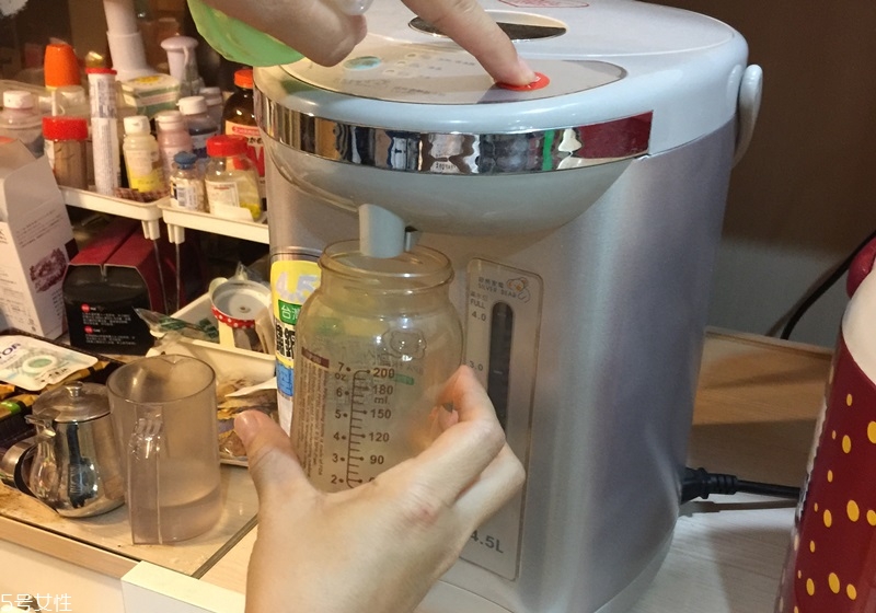 水解奶粉和普通奶粉的區(qū)別 奶粉迷思全解析 水解奶粉和普通奶粉的區(qū)別 奶粉迷思全解析