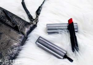 紀(jì)梵?？诩t哪個色號適合黃皮？禁忌之吻12號