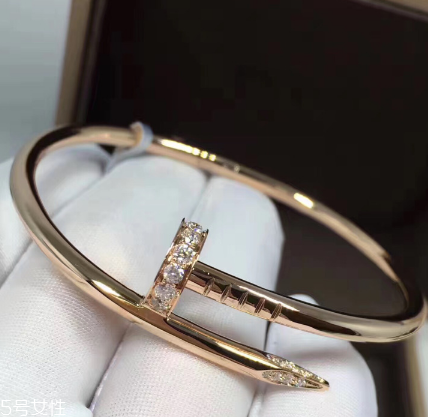 卡地亞屬于奢侈品嗎？見證愛情的命中注定