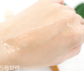 悅詩風吟小綠瓶用在哪個步驟？用在水乳前