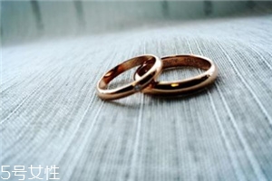 卡地亞戒指會掉色嗎？一定要注意保養(yǎng)和清潔