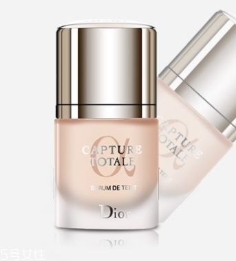 dior迪奧和雅詩蘭黛粉底液哪個好？