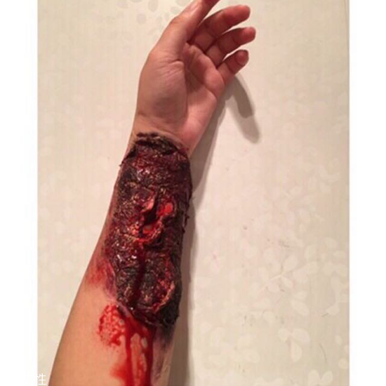 怎么在手上畫(huà)流血傷口 受傷妝具體步驟 怎么在手上畫(huà)流血傷口 受傷妝具體步驟