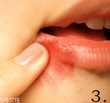 怎么在手上畫(huà)流血傷口 受傷妝具體步驟 怎么在手上畫(huà)流血傷口 受傷妝具體步驟