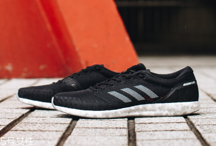 運動鞋變色怎么清洗？變色鞋子這樣洗