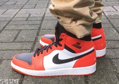 運(yùn)動(dòng)鞋不透氣怎么辦？購買需謹(jǐn)慎