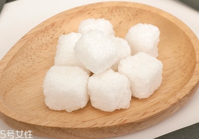 泡咖啡放什么糖最好喝 泡咖啡放什么糖最好喝