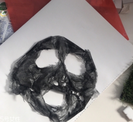 black gel pack撕拉面膜怎么樣？