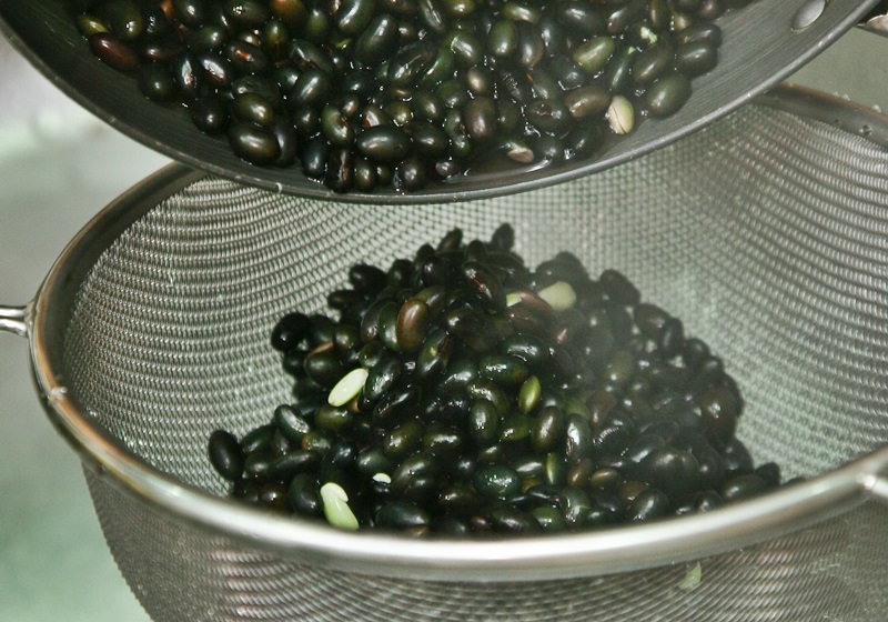 黑豆醬油的做法 在家也能自制 黑豆醬油的做法 在家也能自制