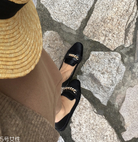 2022流行什么平底鞋？千萬(wàn)不能錯(cuò)過(guò)的流行爆款