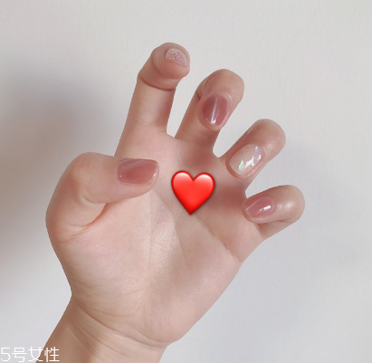 裸色系百搭小清新美甲 低調(diào)小仙女必備 裸色系百搭小清新美甲 低調(diào)小仙女必備