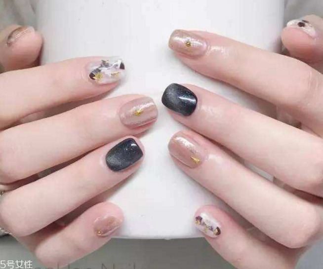 裸色系百搭小清新美甲 低調(diào)小仙女必備 裸色系百搭小清新美甲 低調(diào)小仙女必備