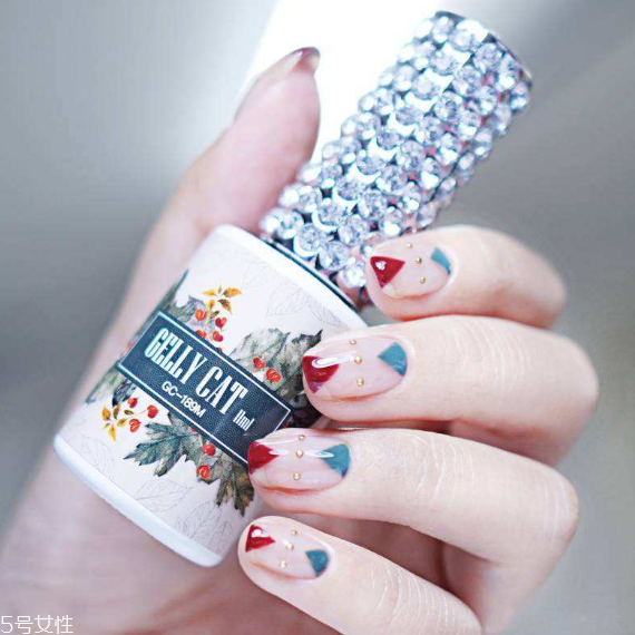 裸色系百搭小清新美甲 低調(diào)小仙女必備 裸色系百搭小清新美甲 低調(diào)小仙女必備