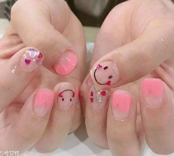 裸色系百搭小清新美甲 低調(diào)小仙女必備 裸色系百搭小清新美甲 低調(diào)小仙女必備