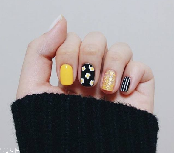 裸色系百搭小清新美甲 低調(diào)小仙女必備 裸色系百搭小清新美甲 低調(diào)小仙女必備