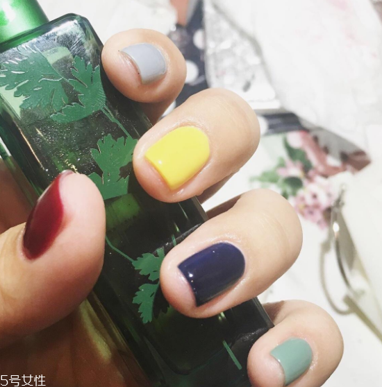 裸色系百搭小清新美甲 低調(diào)小仙女必備 裸色系百搭小清新美甲 低調(diào)小仙女必備