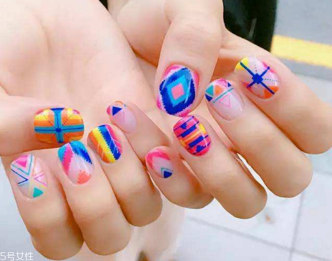 裸色系百搭小清新美甲 低調(diào)小仙女必備 裸色系百搭小清新美甲 低調(diào)小仙女必備