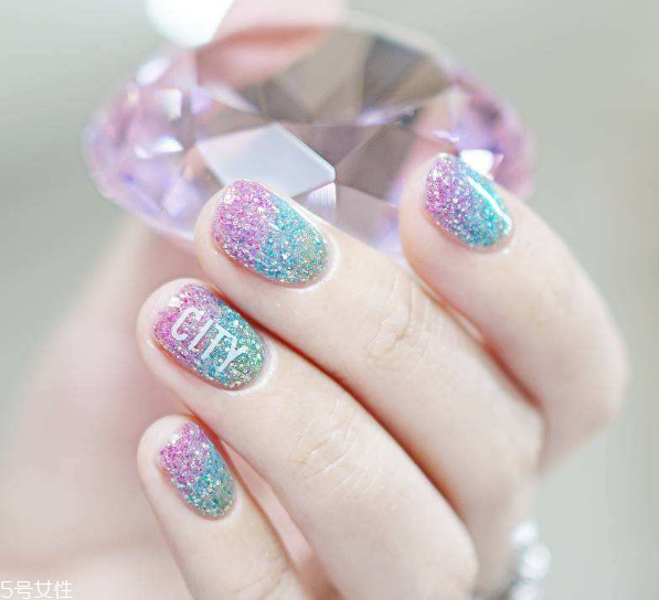 裸色系百搭小清新美甲 低調(diào)小仙女必備 裸色系百搭小清新美甲 低調(diào)小仙女必備