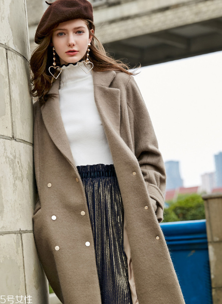 女生怎么穿衣服有氣質(zhì)？這三件單品必不可少