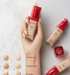 為什么粉底液會(huì)變暗沉？氧化成分過(guò)少