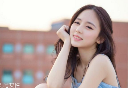 遮瑕膏和遮瑕筆哪個比較好用 不同質(zhì)地分區(qū)使用 遮瑕膏和遮瑕筆哪個比較好用 不同質(zhì)地分區(qū)使用