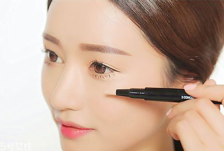 遮瑕膏和遮瑕筆哪個比較好用 不同質(zhì)地分區(qū)使用 遮瑕膏和遮瑕筆哪個比較好用 不同質(zhì)地分區(qū)使用