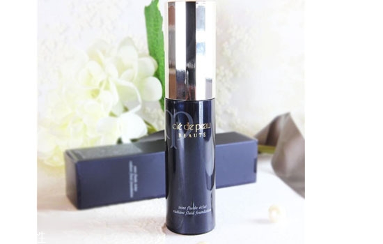 粉底液涂完遮瑕用哪種好 著重遮瑕 粉底液涂完遮瑕用哪種好 著重遮瑕