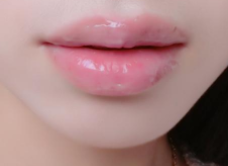 口紅掉了還需要卸妝嗎？一定要卸妝