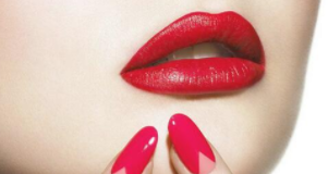 口紅怎么涂不會掉？唇妝固色三步走