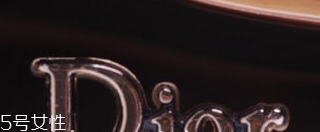 dior迪奧太陽(yáng)鏡真假鑒別 從包裝細(xì)節(jié)鑒定 dior迪奧太陽(yáng)鏡真假鑒別 從包裝細(xì)節(jié)鑒定