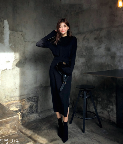 黑色針織裙配什么鞋子？各種風(fēng)格隨意切換