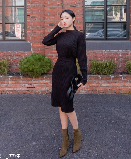 黑色針織裙配什么鞋子？各種風(fēng)格隨意切換