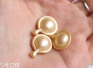 悅木之源和伊麗莎白雅頓哪個好？兩款精華大比拼