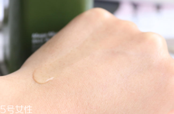 悅木之源和伊麗莎白雅頓哪個好？兩款精華大比拼