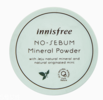 霧唇妝畫(huà)法圖解 5步打造甜美霧面唇妝